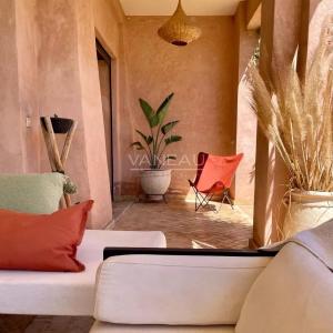 Jolie villa 3 chambres route de Fes avec piscine