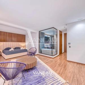 Luxueux Duplex avec Piscine Privative au Cœur de Victor Hugo