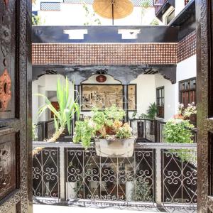 MARRAKECH MAISON D'HÔTES DE 7 CHAMBRES PISCINE SUR LA TERRASSE À