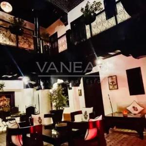 MARRAKECH MAISON D'HÔTES DE 7 CHAMBRES PISCINE SUR LA TERRASSE À