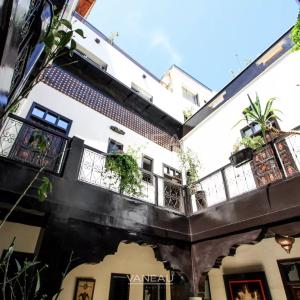 MARRAKECH MAISON D'HÔTES DE 7 CHAMBRES PISCINE SUR LA TERRASSE À