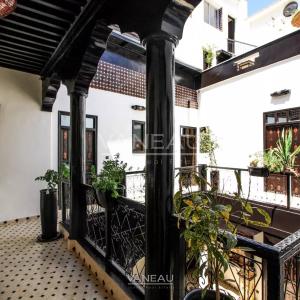 MARRAKECH MAISON D'HÔTES DE 7 CHAMBRES PISCINE SUR LA TERRASSE À