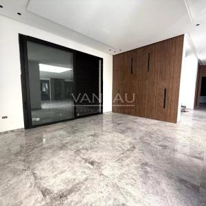 Villa à vendre sur Bouskoura Ville Verte -  1 300 m²