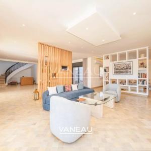 Villa Contemporaine à Vendre amelkis 1