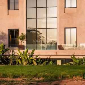 SUPERBE PROPRIÉTÉ À VENDRE AU COEUR D'UN GOLF DE PRÉSTIGE À MARR