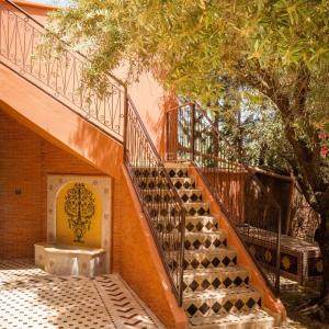 Un havre de paix au pied de l'Atlas sur 1 hectare avec VNA