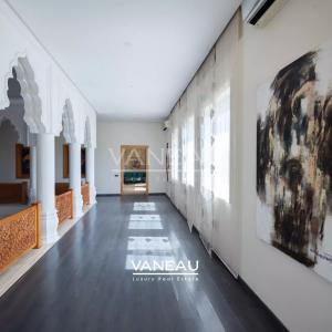 Palais à vendre au coeur de Souissi