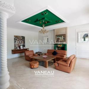 Palais à vendre au coeur de Souissi