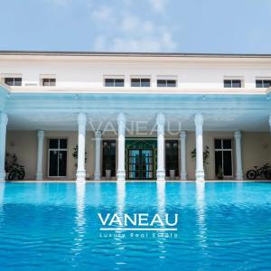 Palais à vendre au coeur de Souissi