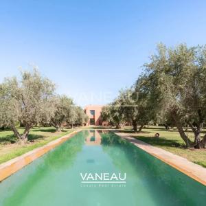 Propriété à vendre route de Fes avec VNA