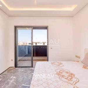 **À Vendre : Villa Spacieuse avec 5 Chambres à Marrakech**