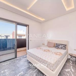 **À Vendre : Villa Spacieuse avec 5 Chambres à Marrakech**