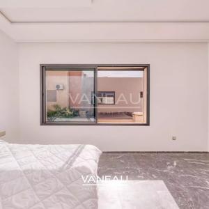 **À Vendre : Villa Spacieuse avec 5 Chambres à Marrakech**
