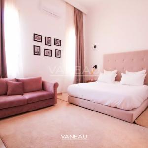 Sompteuse villa nichée au coeur de la Palmeraie