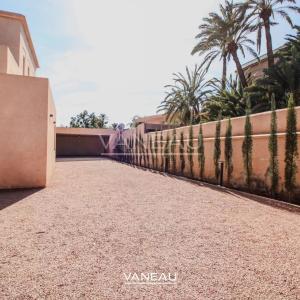 Sompteuse villa nichée au coeur de la Palmeraie