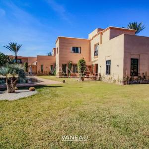 Sompteuse villa nichée au coeur de la Palmeraie