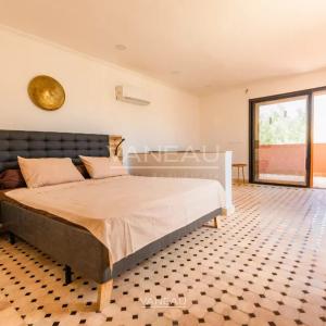 Un havre de paix au pied de l'Atlas sur 1 hectare avec VNA