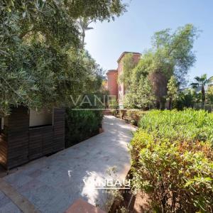 Grand appartement en duplex de trois chambres à la Palmeraie