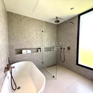 VILLA PLAIN-PIED 4 SUITES