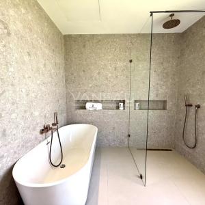 VILLA PLAIN-PIED 4 SUITES