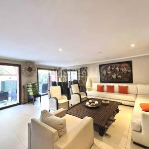 Rez-de-chaussée duplex en plein coeur de l'Hivernage