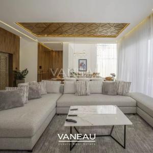 Villa à 10 minutes du centre-ville avec finitions haut de gamme