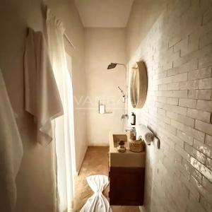 Riad 5 chambres avec basin à la Kasbah vue l' Atlas