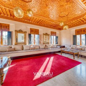 Sompteuse villa nichée au coeur de la Palmeraie