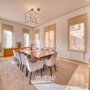 Sompteuse villa nichée au coeur de la Palmeraie