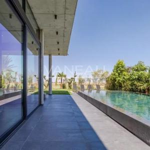 Villa d'architecte en 1ère ligne de golf