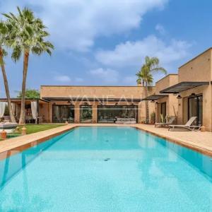 superbe villa contemporaine sur 2000m² carré de terrain