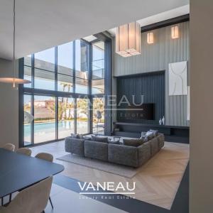 Villa neuve contemporaine a proximité de golfs prestigieux