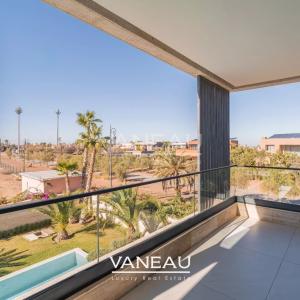 Villa neuve contemporaine a proximité de golfs prestigieux