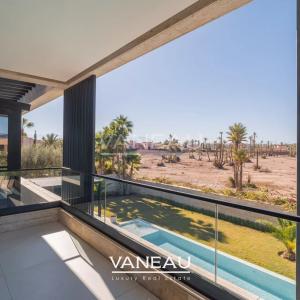 Villa neuve contemporaine a proximité de golfs prestigieux