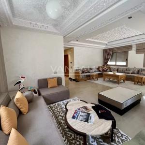 Villa avec piscine à 10 minutes du centre-ville