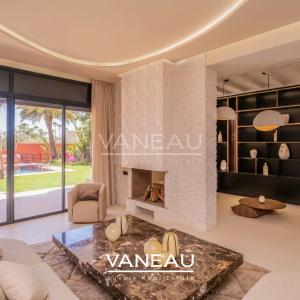 Villa rénovée par architecte à vendre sur Golf