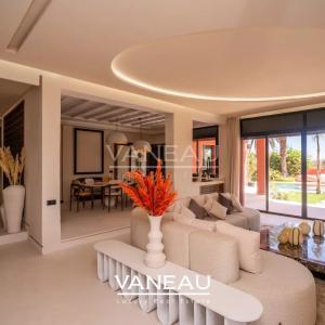 Villa rénovée par architecte à vendre sur Golf