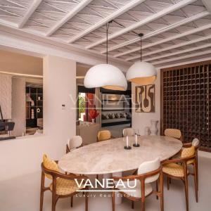 Villa rénovée par architecte à vendre sur Golf