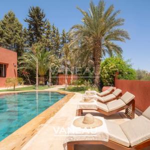 Villa rénovée par architecte à vendre sur Golf