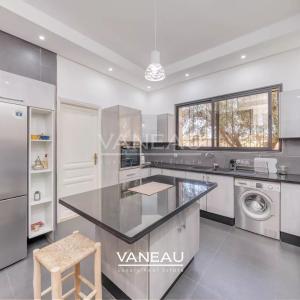 Villa Contemporaine à Vendre amelkis 1