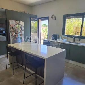 Villa contemporaine à vendre sur Golf