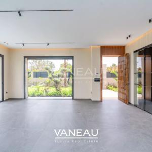 Villa de 500 m² habitable sur terrain arboré