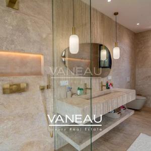 ***Luxueuse villa sur domaine golfique***