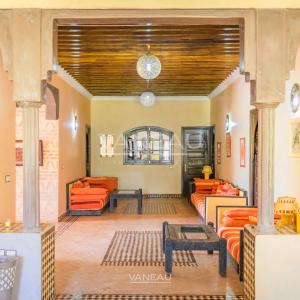 Un havre de paix au pied de l'Atlas sur 1 hectare avec VNA