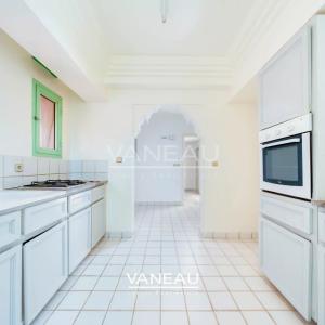 Grand appartement en duplex de trois chambres à la Palmeraie