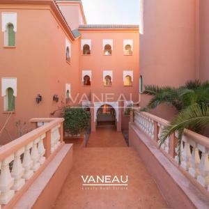 Grand appartement en duplex de trois chambres à la Palmeraie