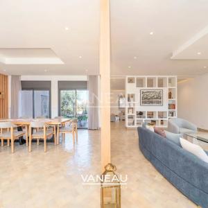 Villa Contemporaine à Vendre amelkis 1