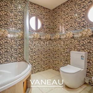 *** Villa de 505 m² sur golf prestigieux ***