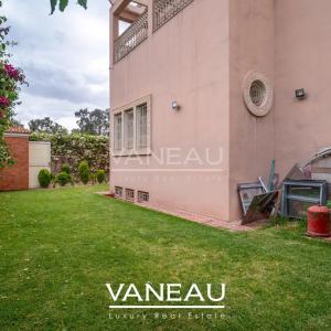 *** Villa de 505 m² sur golf prestigieux ***