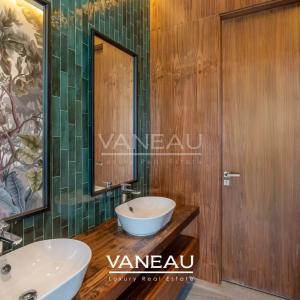 Villa de 500 m² habitable sur terrain arboré